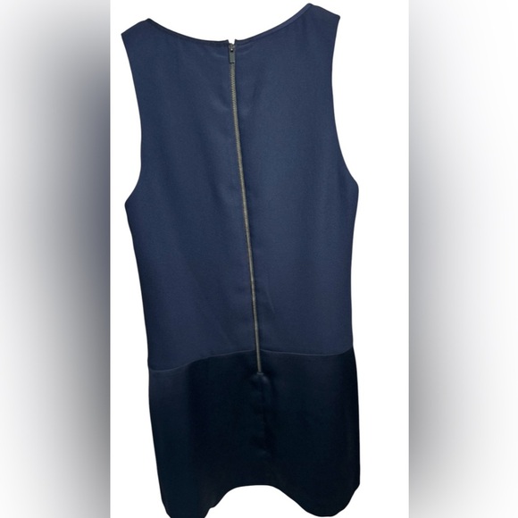 Banana Replublic Navy Sheath Dress Size 4P - Picture 4 of 7